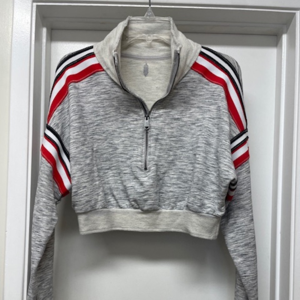 FP Movement Free People Getting My Vibe Crop Sweatshirt Gray Zip Retro - Picture 3 of 11